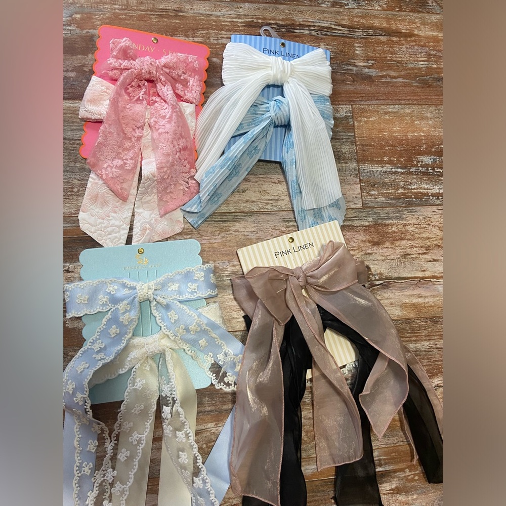 Hair bows Brand new.